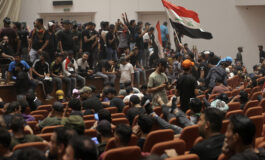 В Багдаде снова неспокойно: протестующие штурмом двинулись на парламент Ирака