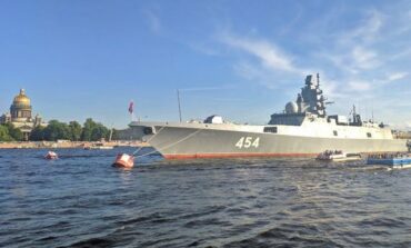 Шойгу: российский флот успешно решает задачи по защите страны