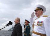 Путин принял военно-морской парад и пригрозил недругам «Цирконами»